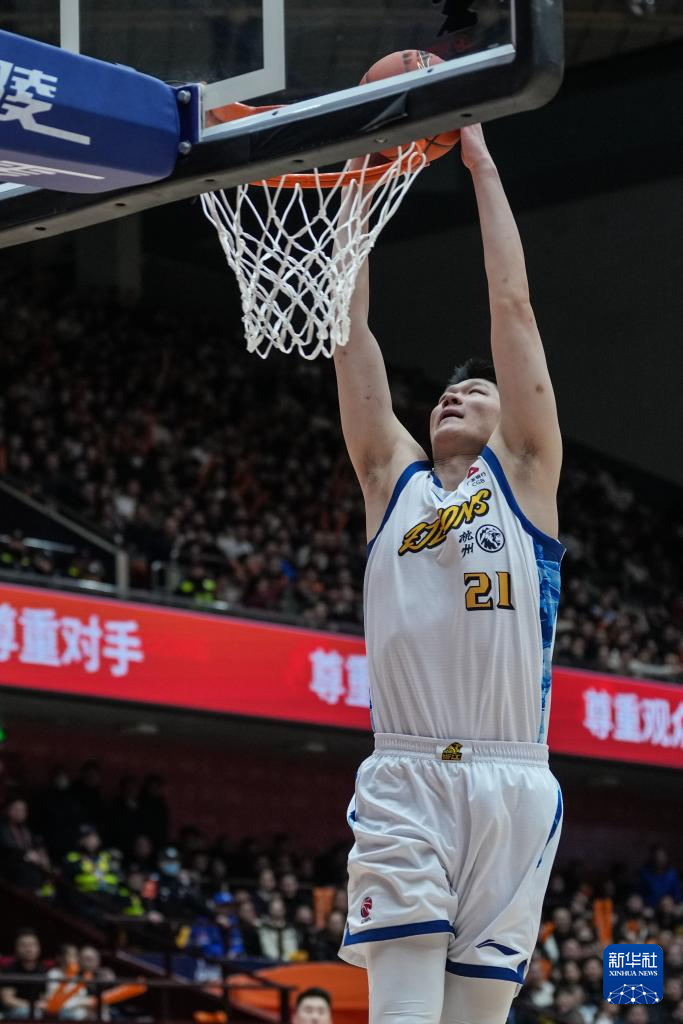 开云体育入口-爬过一道坡，又迎一道坎！高速男篮8日晚客战卫冕冠军浙江广厦
